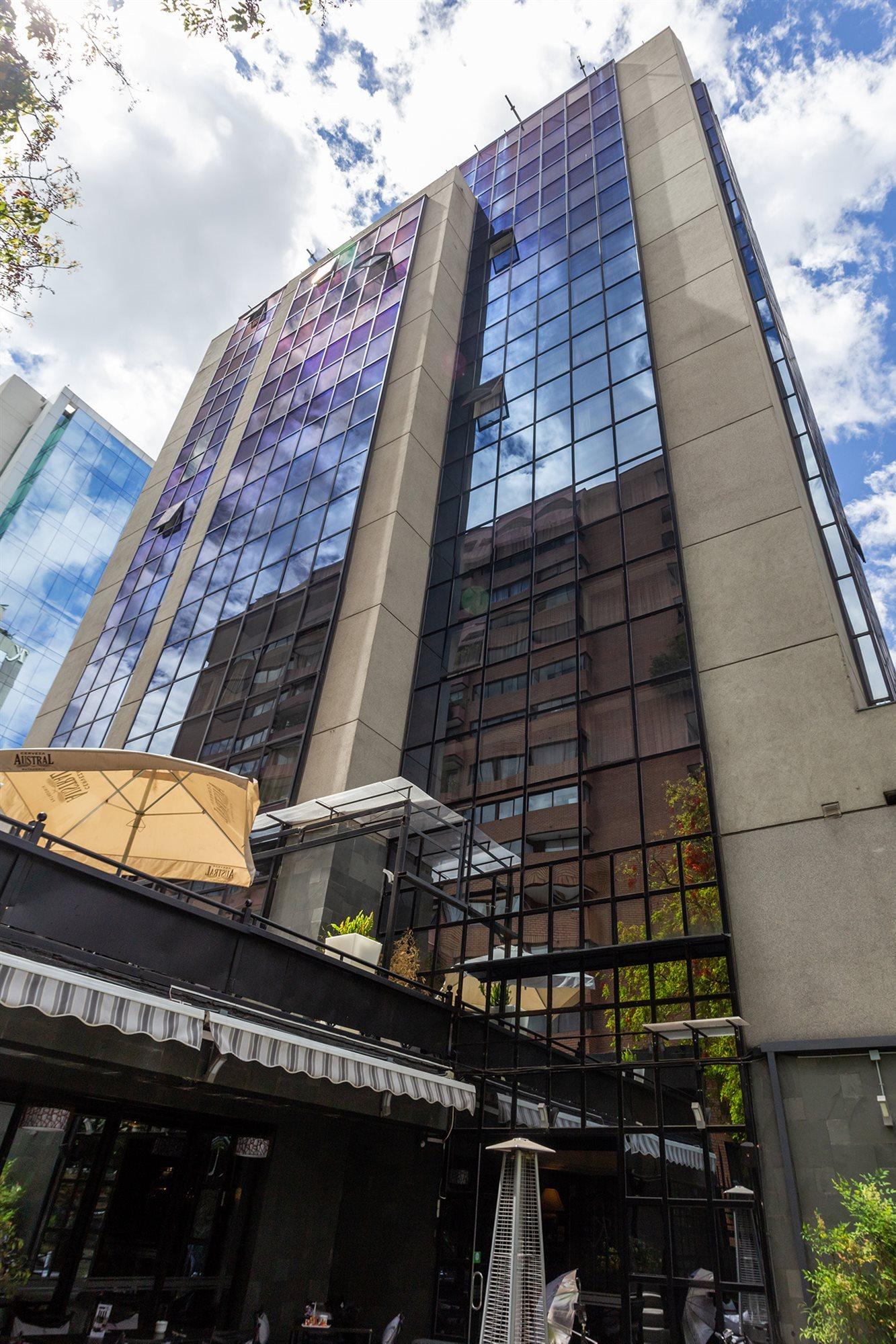 Wyndham Garden Santiago Kennedy Hotel Exterior photo